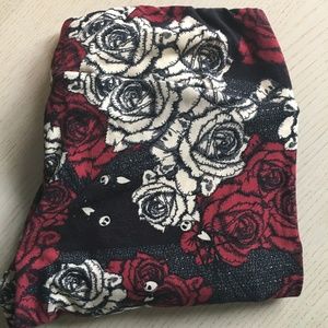 LuLaRoe Villains Leggings TC